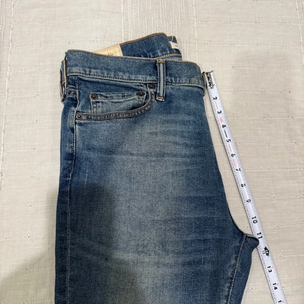 Abercrombie & Fitch Slim Straight Jeans Mens 33x32 Medium Wash A&F Stretch Blue‎